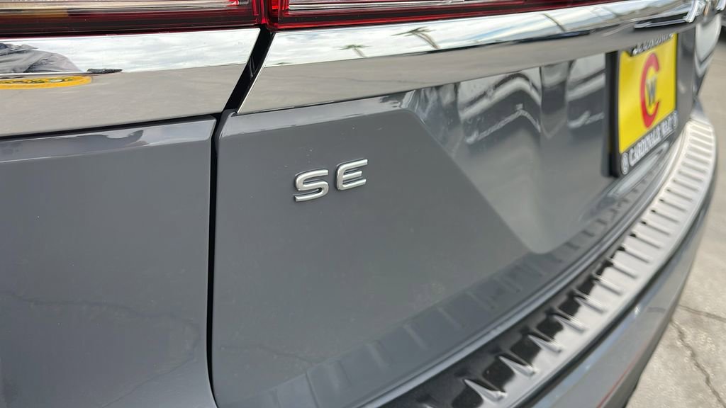 New 2026 Volkswagen Atlas SE FWD image 28