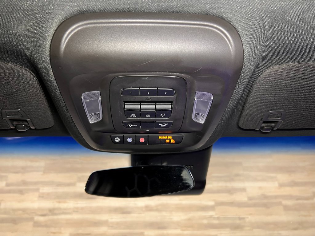 Used 2021 Cadillac CT5 V w/ Premium Package image 22