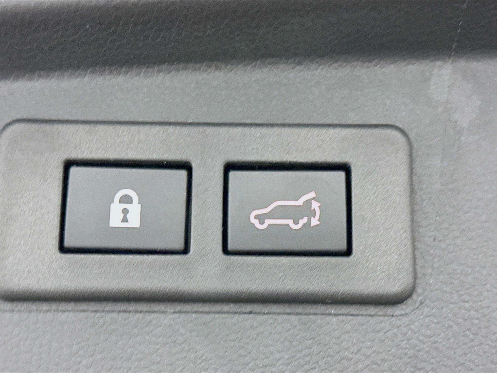 Used 2025 Subaru Outback Premium image 32