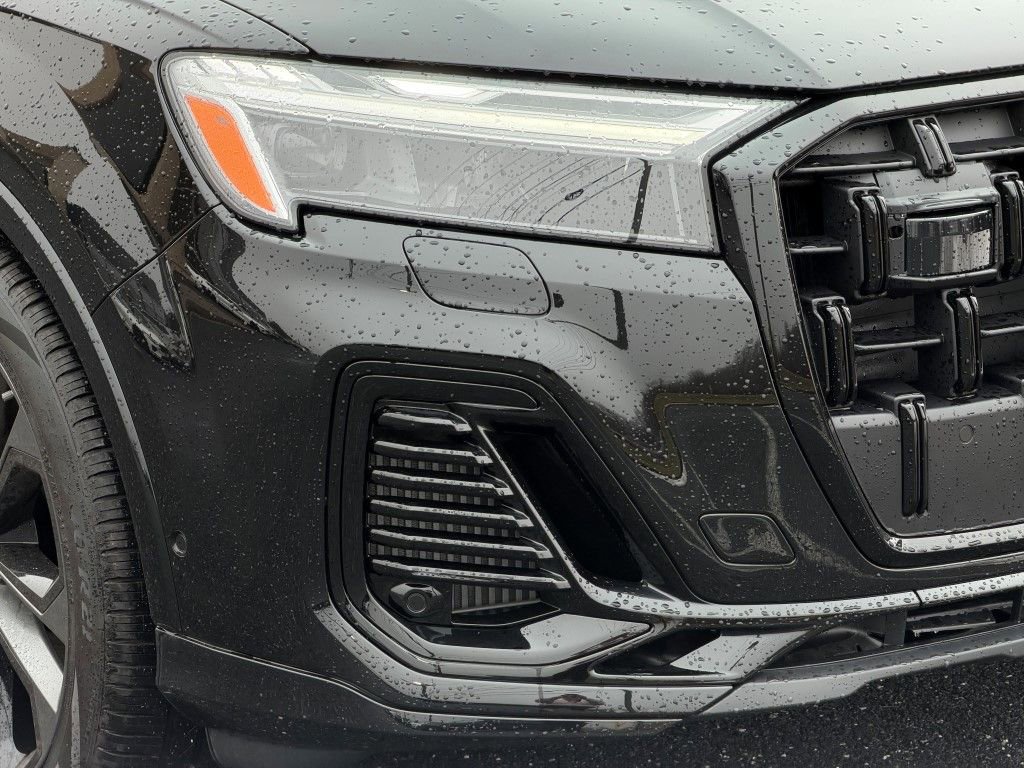 New 2026 Audi Q7 3.0T Premium Plus image 3