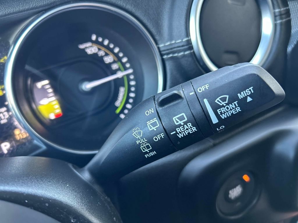 Used 2023 Jeep Wrangler Unlimited Sahara image 27