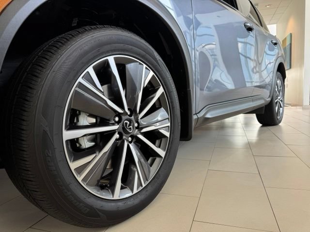 New 2027 INFINITI QX60 Luxe w/ Cargo Package AWD/4WD image 16