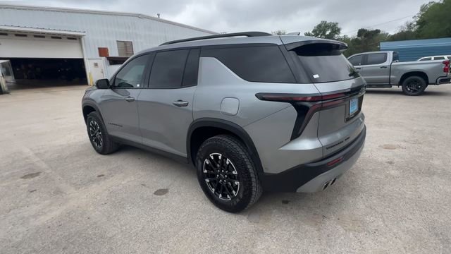 Certified 2025 Chevrolet Traverse Z71 w/ Enhanced Driving Package AWD/4WD image 3