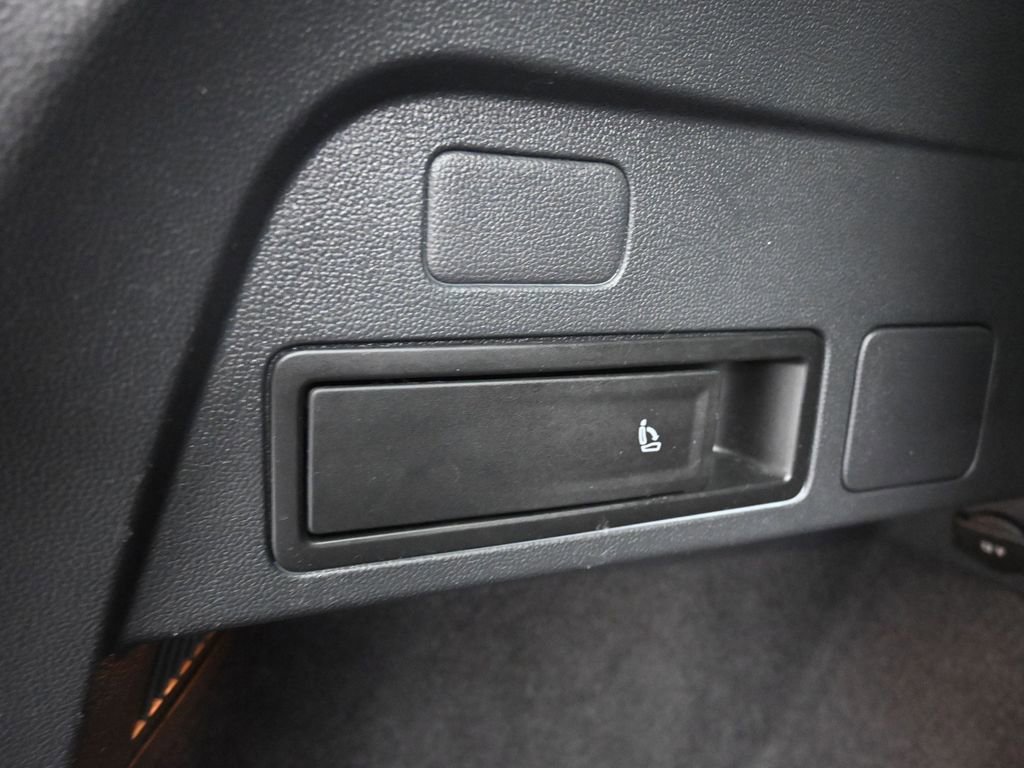 Used 2019 Volkswagen Tiguan SE AWD/4WD image 55