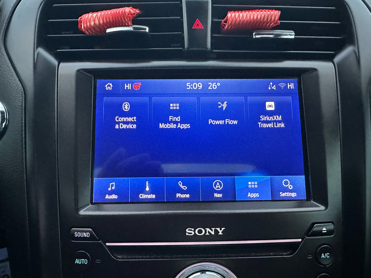 Used 2020 Ford Fusion Titanium image 33