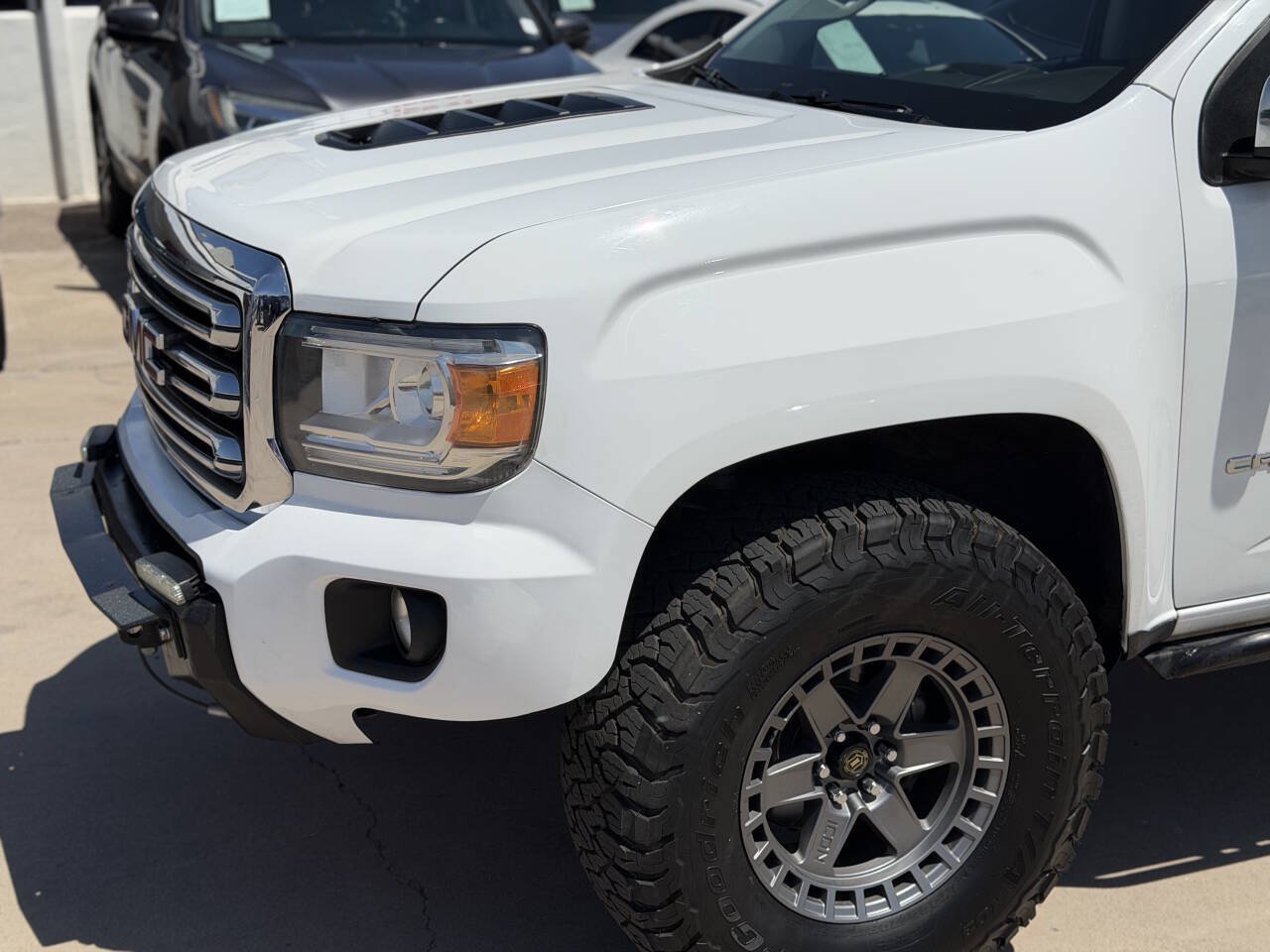 Used 2015 GMC Canyon SLT AWD/4WD image 10