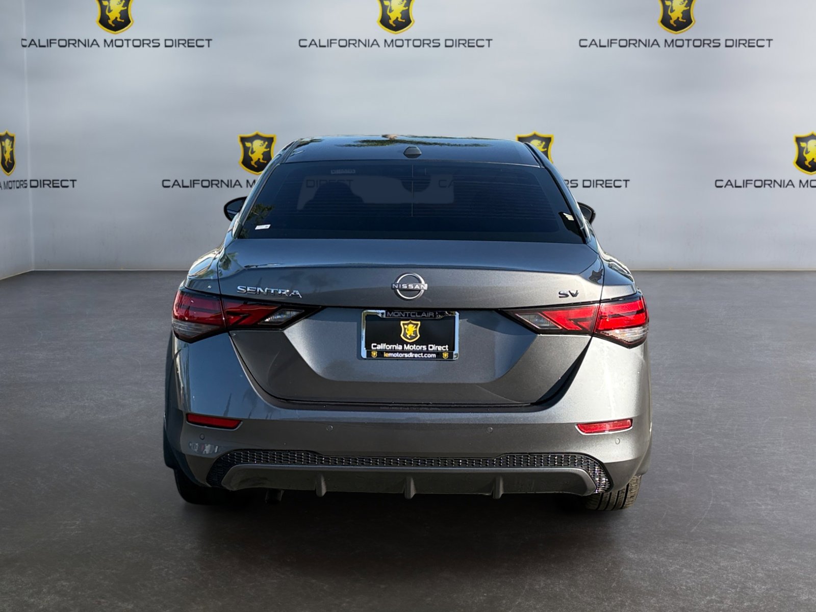 Used 2025 Nissan Sentra SV image 4