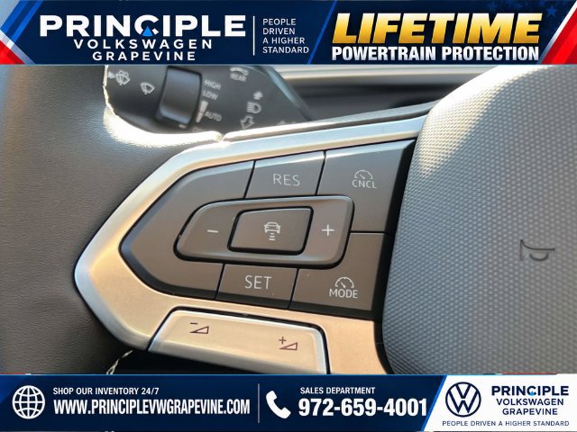 New 2027 Volkswagen Tiguan SE FWD image 16