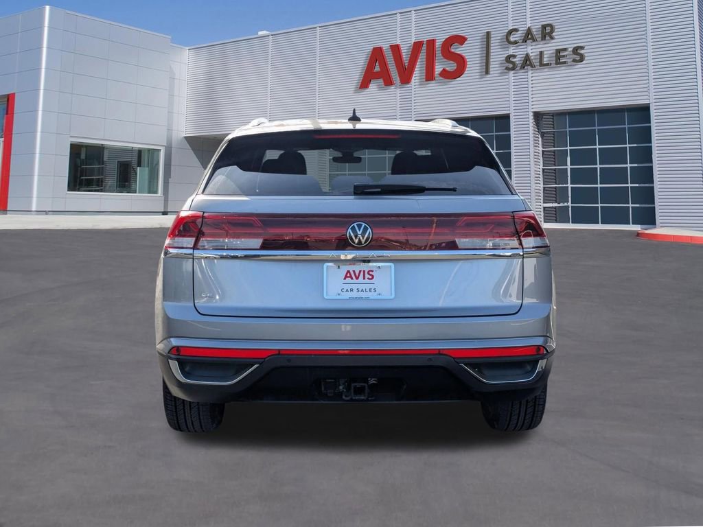 Used 2025 Volkswagen Atlas Cross Sport SE image 7