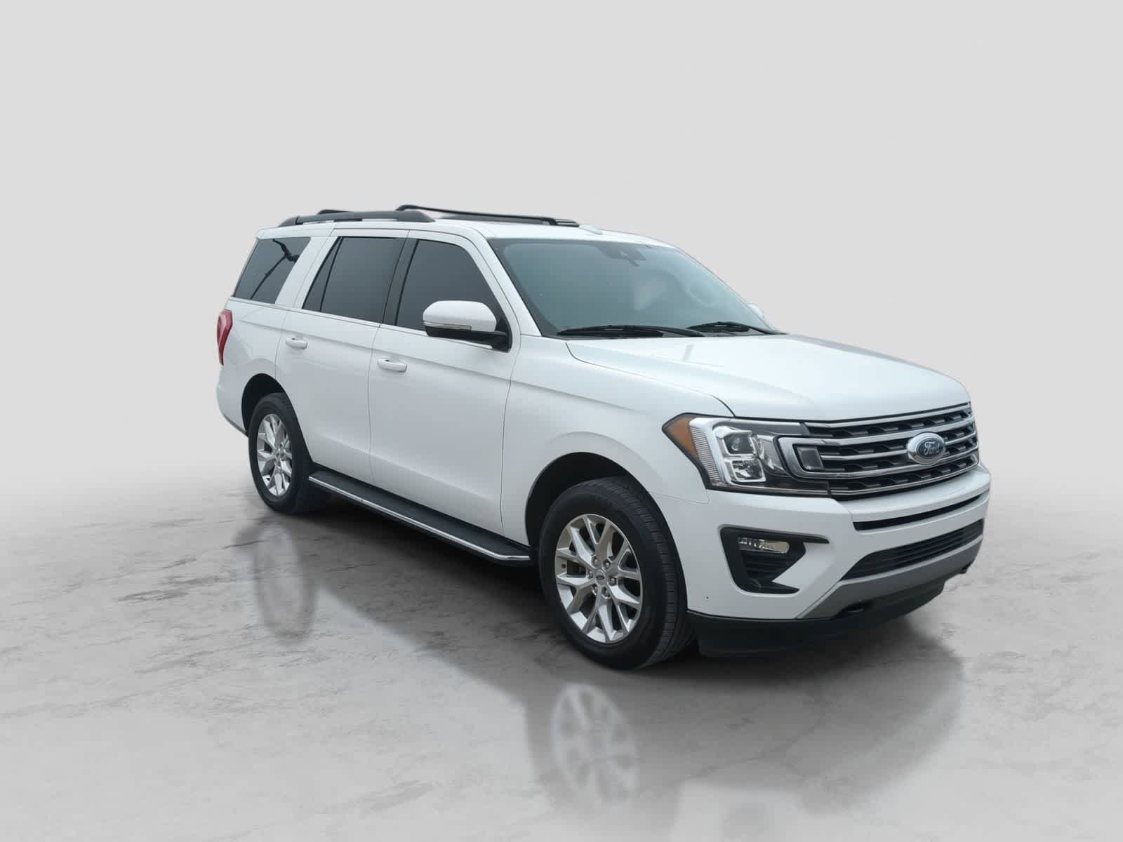 Used 2021 Ford Expedition XLT AWD/4WD image 2