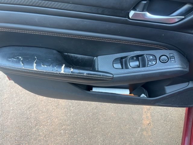 Used 2019 Nissan Altima 2.5 SR w/ SR Premium Package image 8