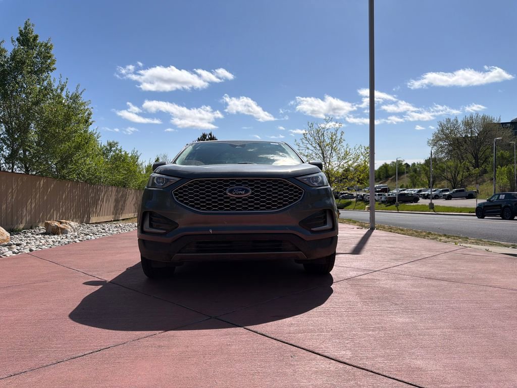 Certified 2024 Ford Edge SEL image 2