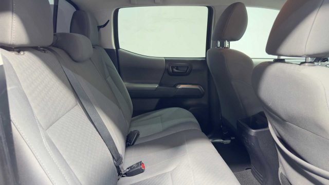 Used 2020 Toyota Tacoma SR5 RWD image 14