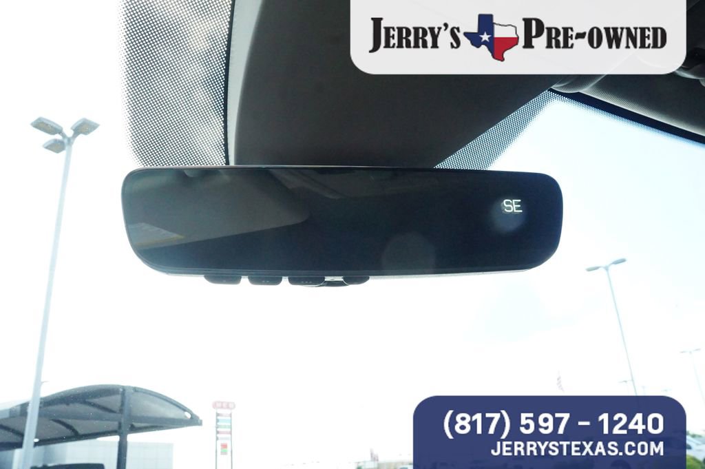Used 2023 Volkswagen Atlas SEL AWD/4WD image 17