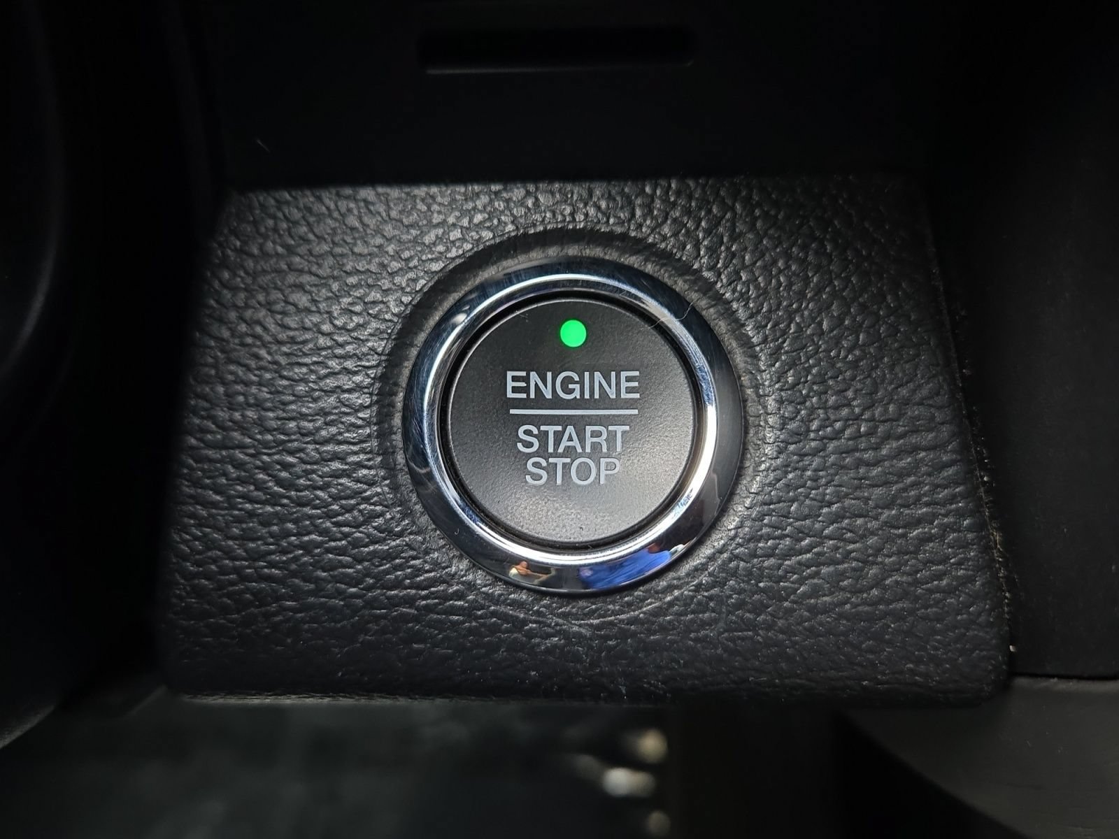 Used 2017 Ford F250 Platinum w/ Platinum Ultimate Package AWD/4WD image 21