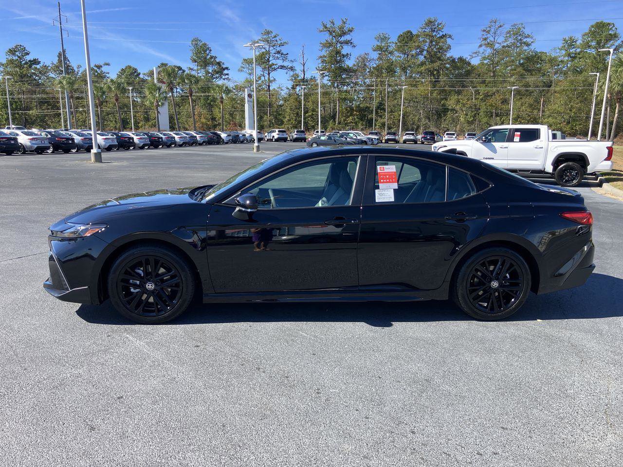 New 2026 Toyota Camry SE image 2