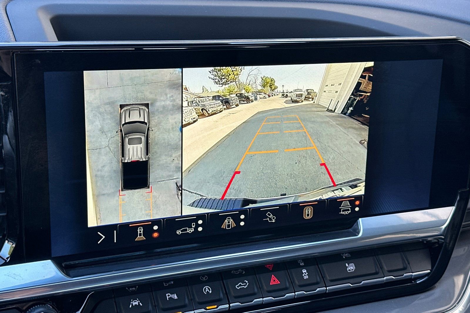 Used 2024 Chevrolet Silverado 1500 High Country w/ Technology Package image 19