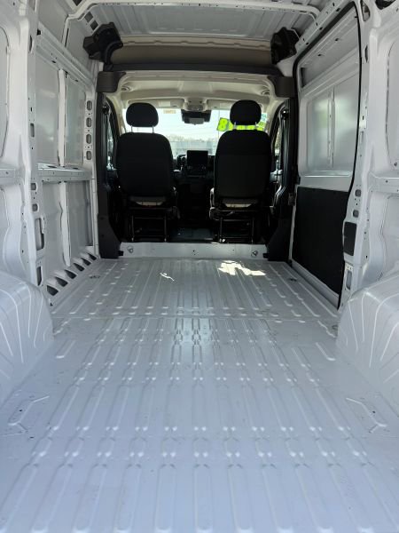 New 2025 RAM ProMaster 2500 w/ Premium Convenience Group image 37