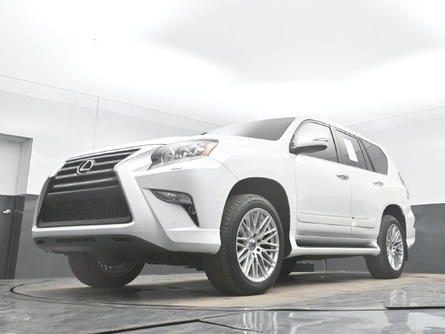 Used 2018 Lexus GX 460 Luxury w/ Preferred Accessory Package AWD/4WD image 48