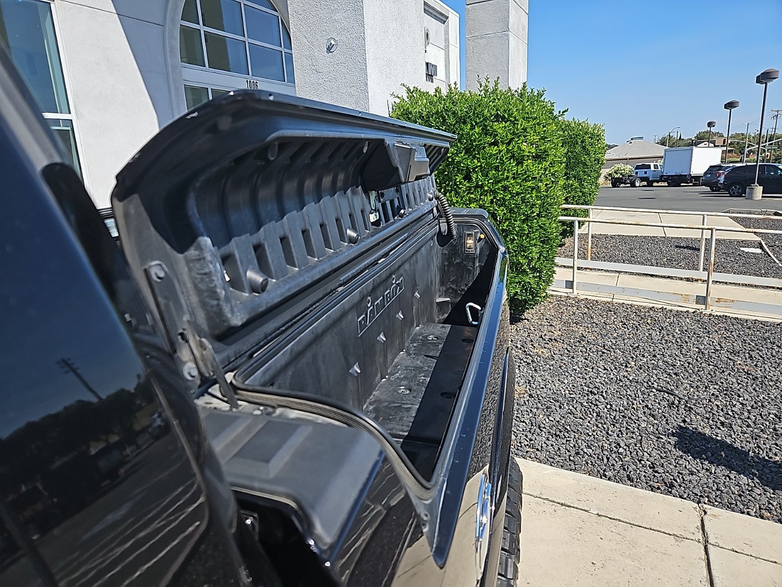 Used 2016 RAM 2500 Limited AWD/4WD image 9