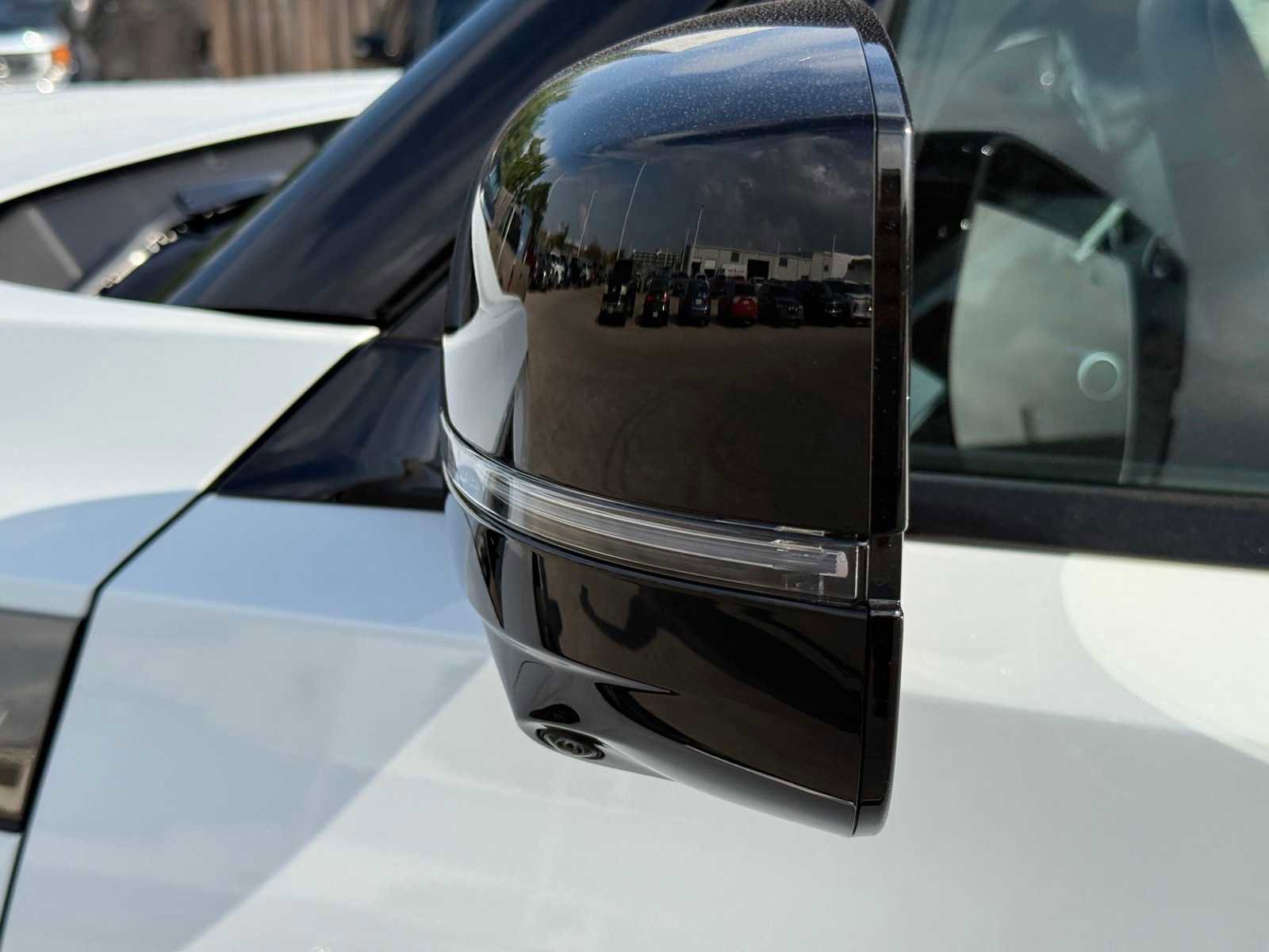 New 2026 INFINITI QX80 Autograph w/ Premium Cargo Package image 11