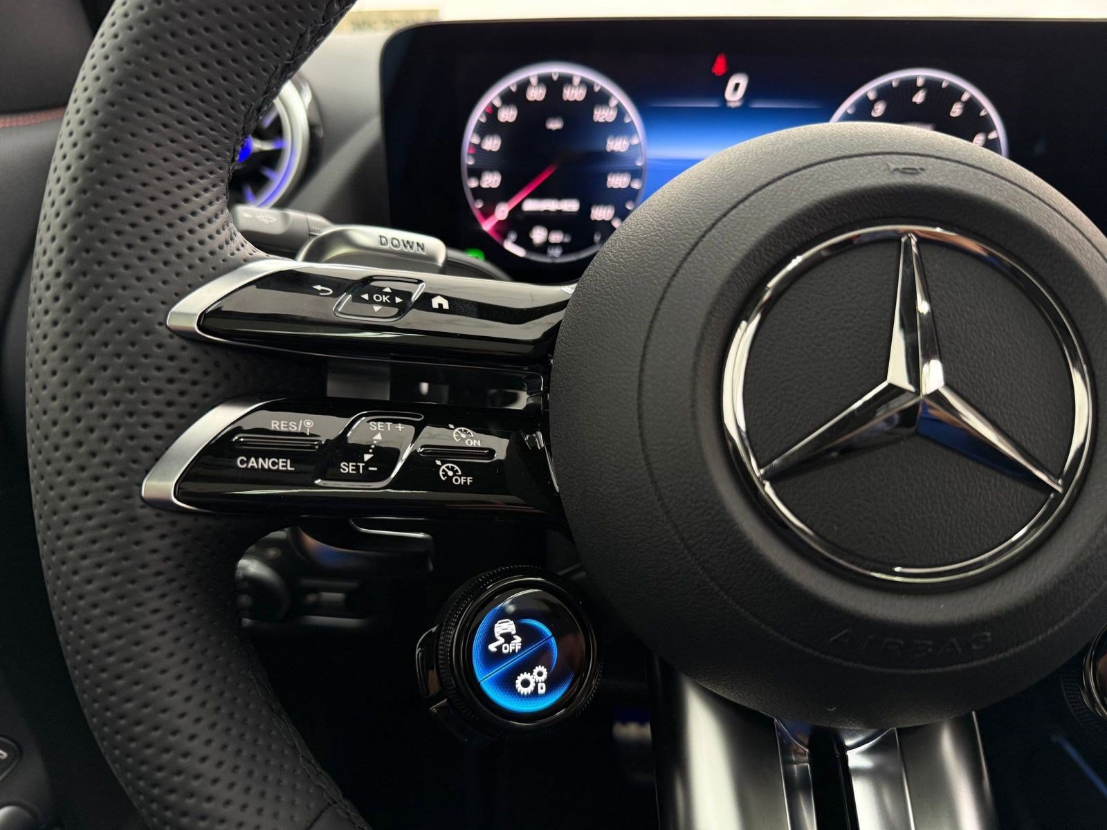 New 2026 Mercedes-Benz GLA 35 AMG 4MATIC image 15