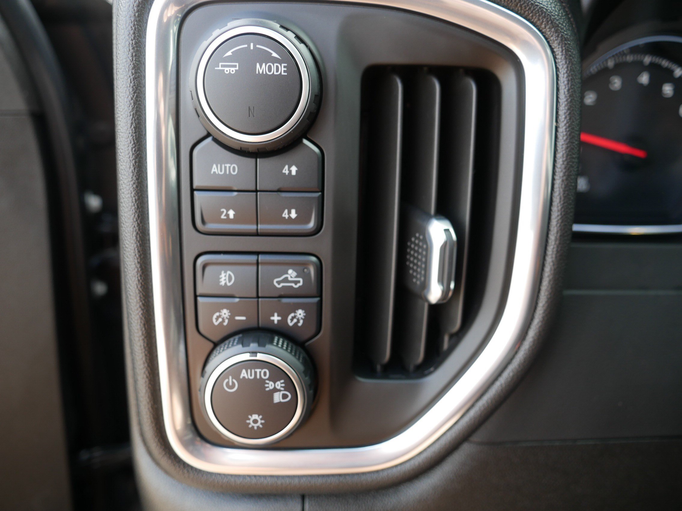 Used 2021 Chevrolet Silverado 1500 RST AWD/4WD image 26