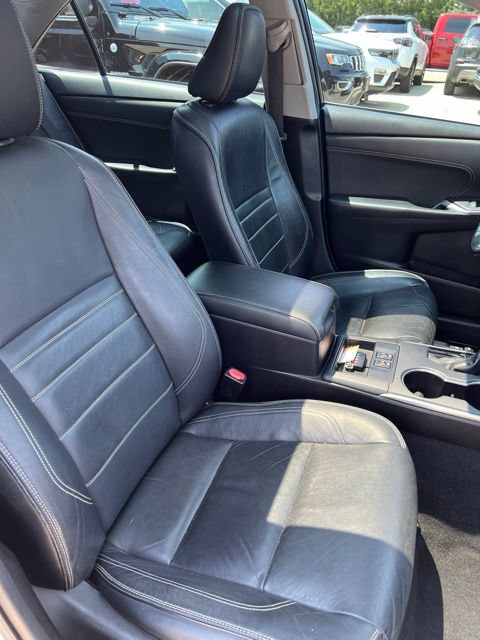 Used 2015 Toyota Camry XLE w/ Advanced Technology Package FWD image 15