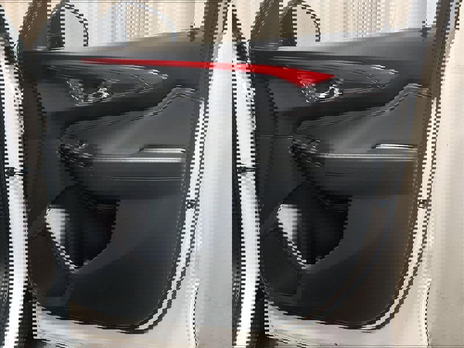 Used 2024 Chevrolet TrailBlazer RS w/ Driver Confidence Package image 12