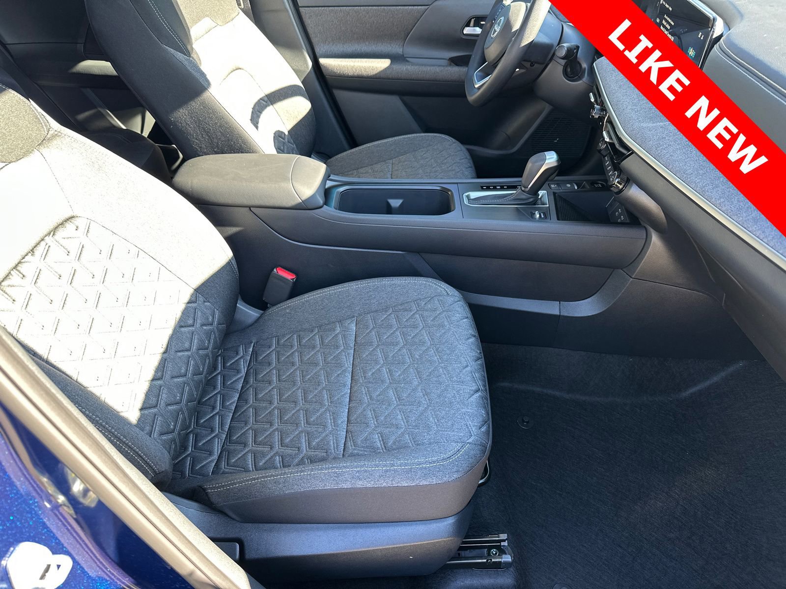 Used 2026 Nissan Kicks SV image 13