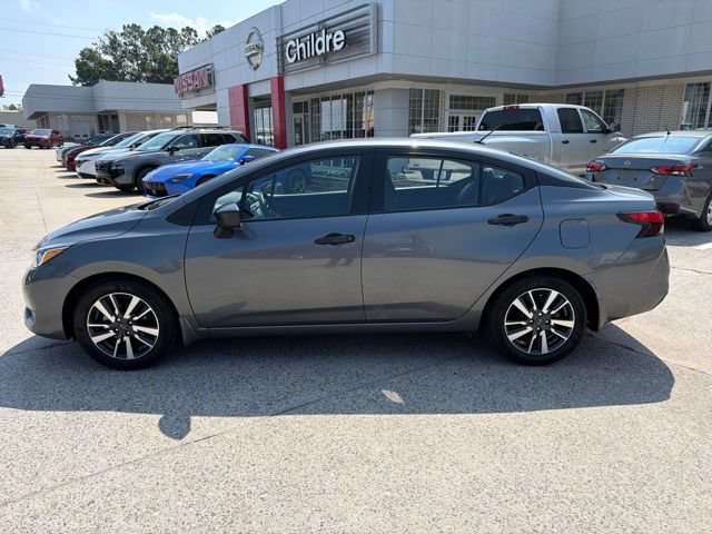 Used 2024 Nissan Versa S w/ S Plus Package FWD image 1