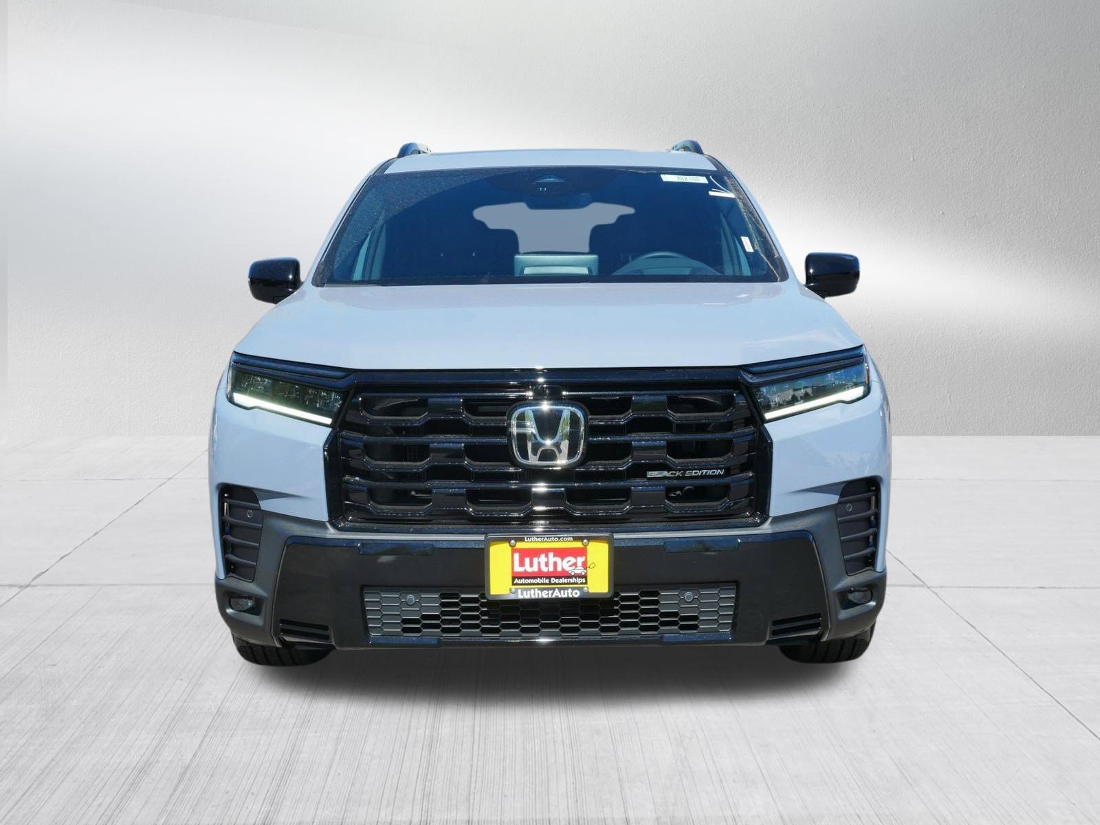 New 2026 Honda Pilot Black Edition image 2