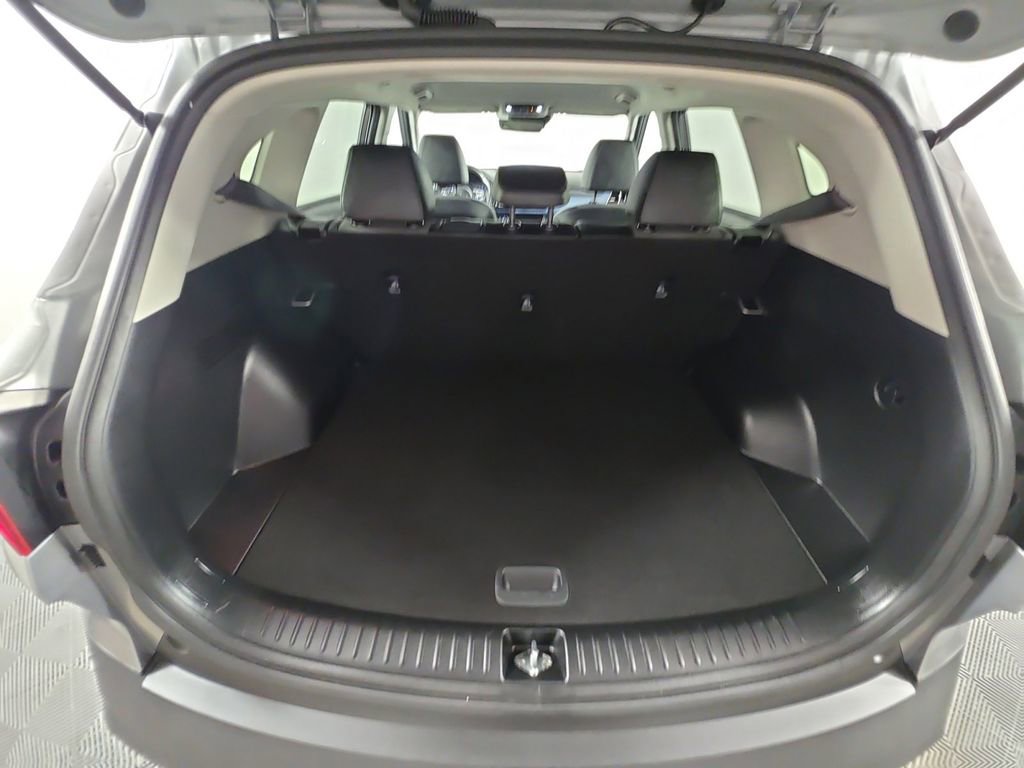 Used 2023 Kia Seltos S w/ Navigation Package image 16