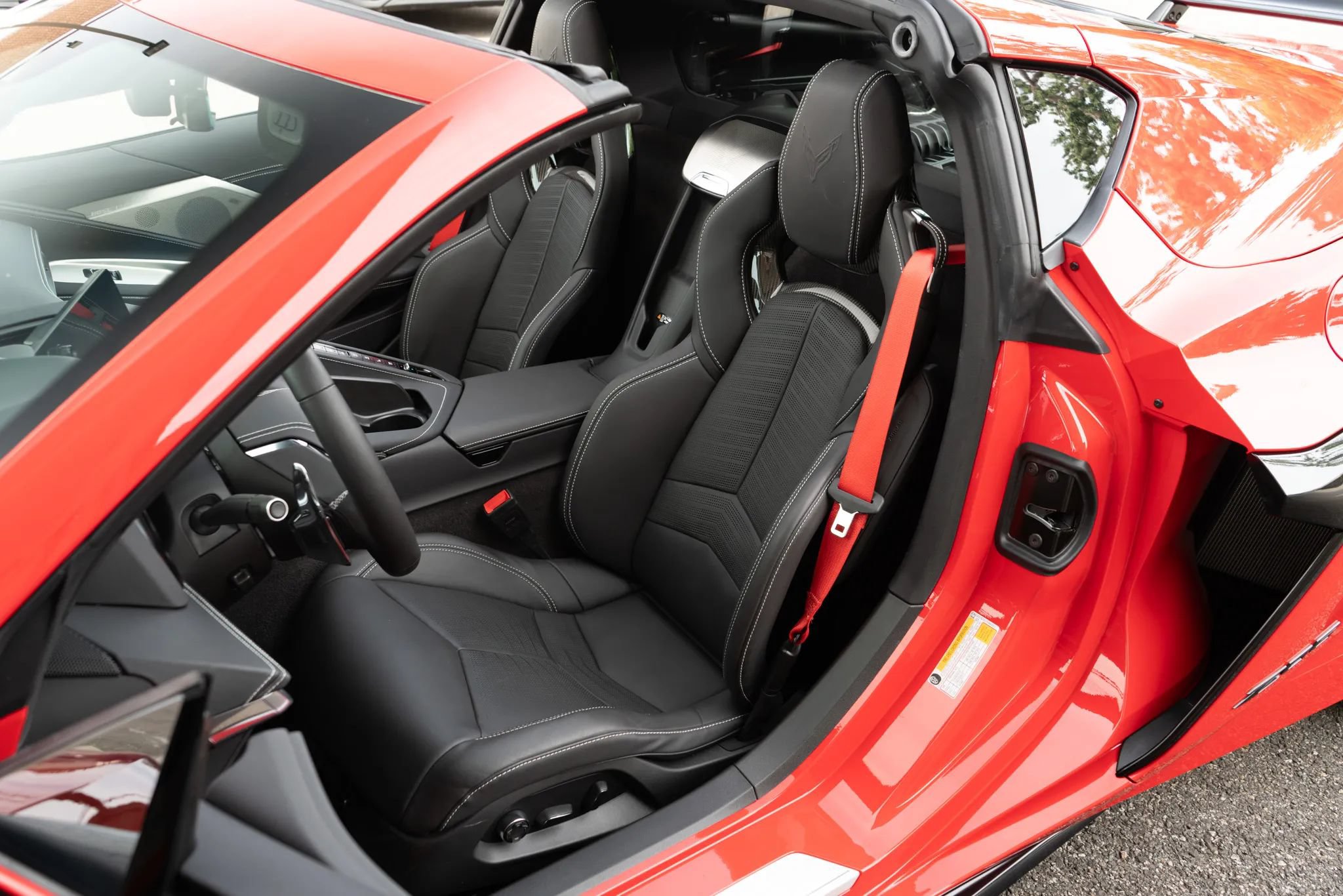 Used 2025 Chevrolet Corvette Z06 w/ Z07 Performance Package RWD image 19