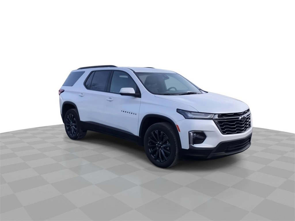 Certified 2023 Chevrolet Traverse RS w/ LPO, Floor Liner Package image 2