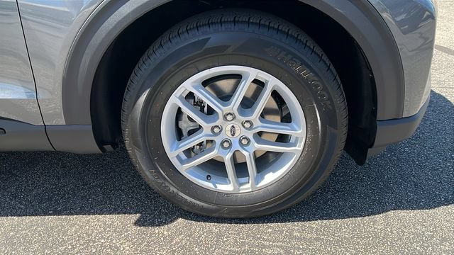 New 2026 Ford Explorer Active w/ Active Comfort Package RWD image 9