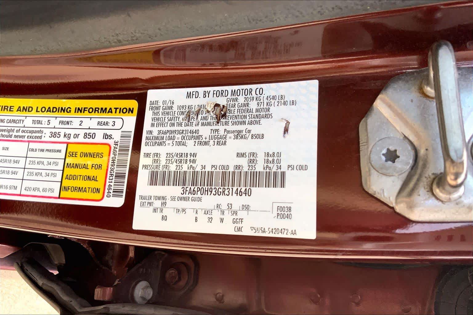 Used 2016 Ford Fusion SE w/ Equipment Group 202A FWD image 31