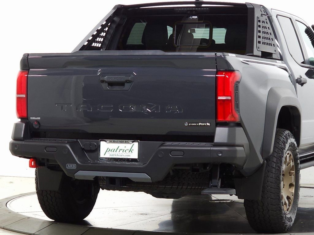 Used 2024 Toyota Tacoma Trailhunter image 10