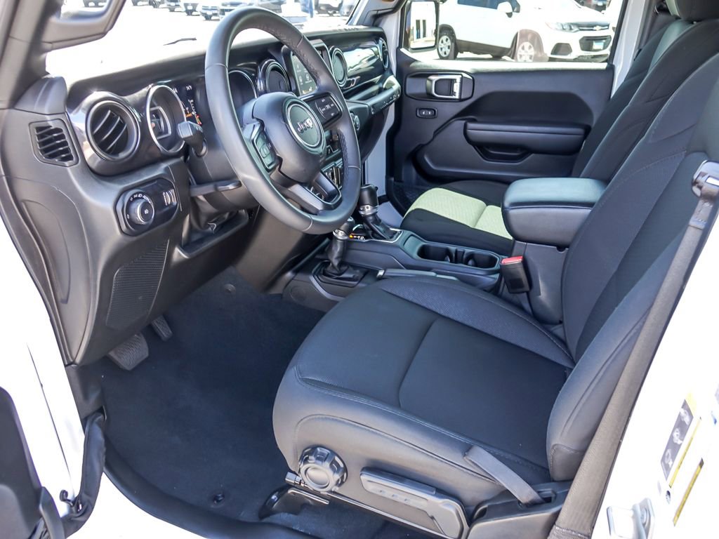 Used 2023 Jeep Wrangler Unlimited Sport AWD/4WD image 10