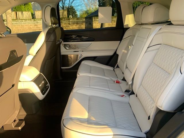 New 2026 Lincoln Nautilus Black Label w/ Jet Appearance Package image 17