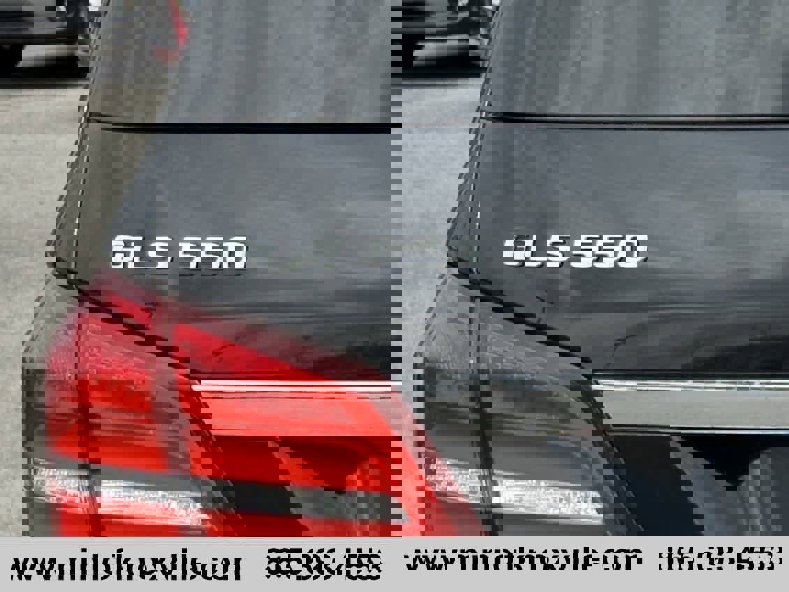 Used 2018 Mercedes-Benz GLS 550 4MATIC image 35