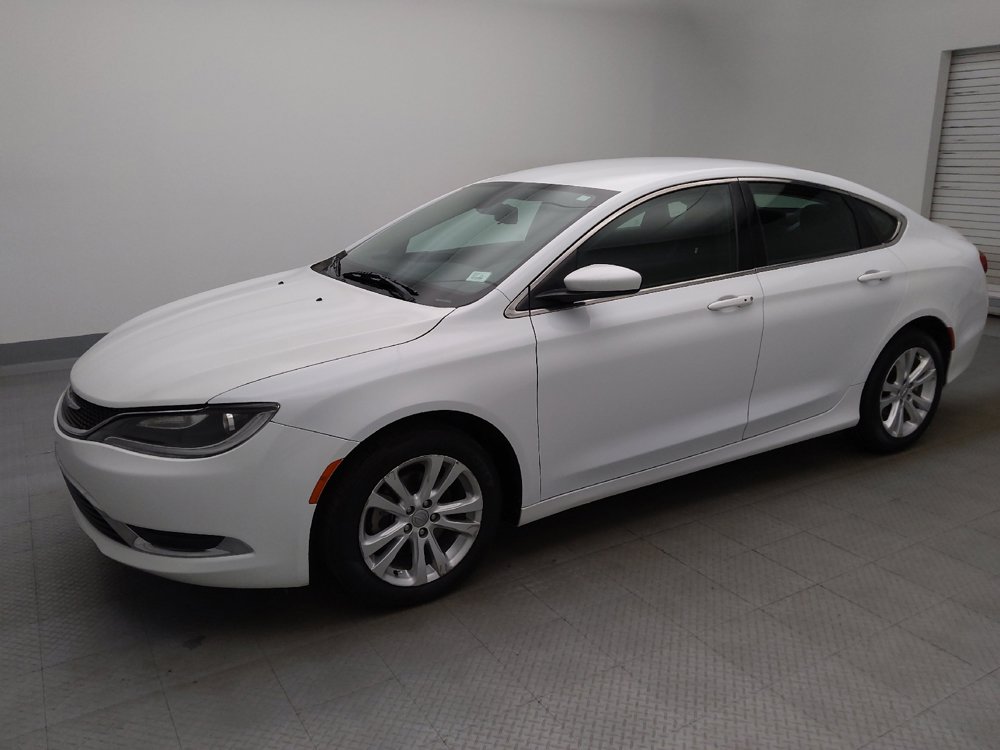 Used 2016 Chrysler 200 Limited FWD image 2