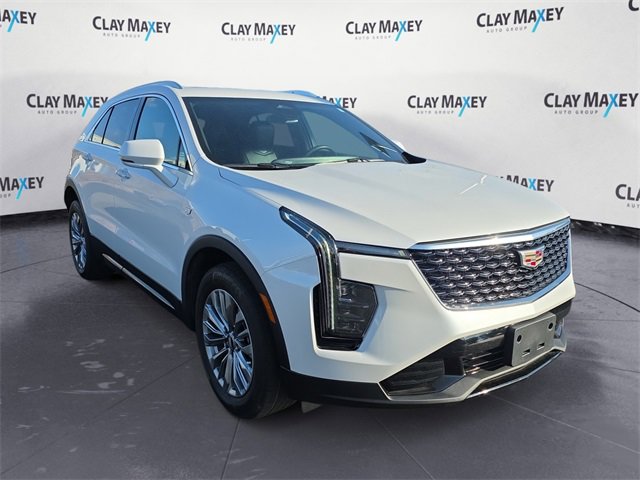 Used 2024 Cadillac XT4 Premium Luxury image 7