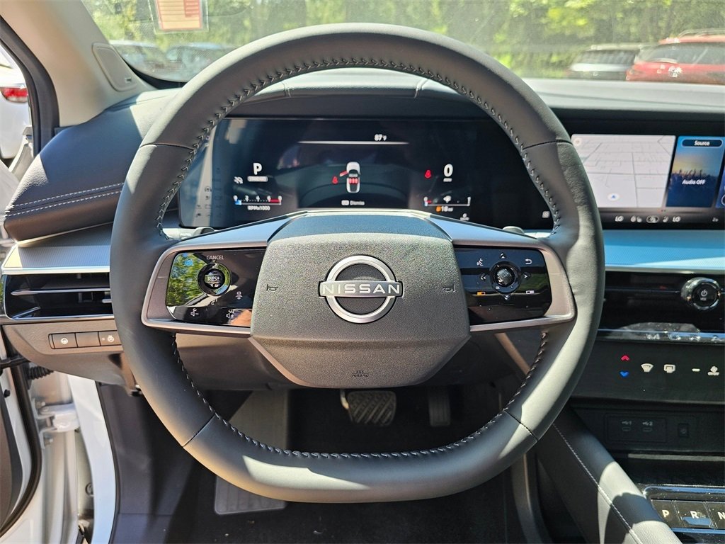 New 2025 Nissan Murano SL image 11