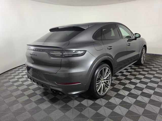 Certified 2023 Porsche Cayenne Turbo image 6