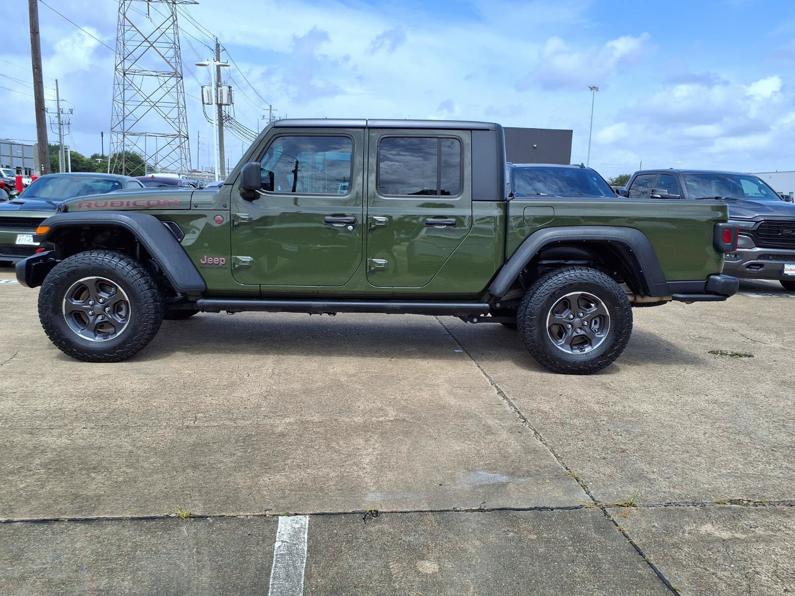 Used 2023 Jeep Gladiator Rubicon AWD/4WD image 25