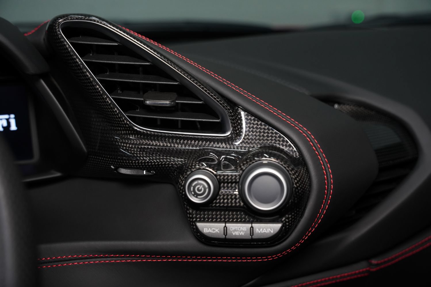 Used 2017 Ferrari 488 GTB RWD image 44