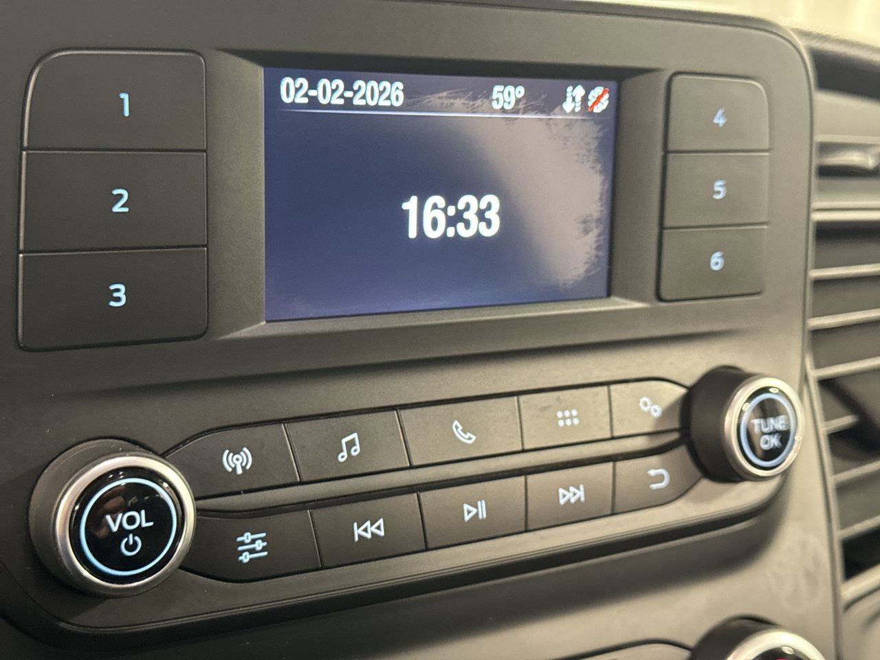 Used 2021 Ford Transit 350 XLT image 23