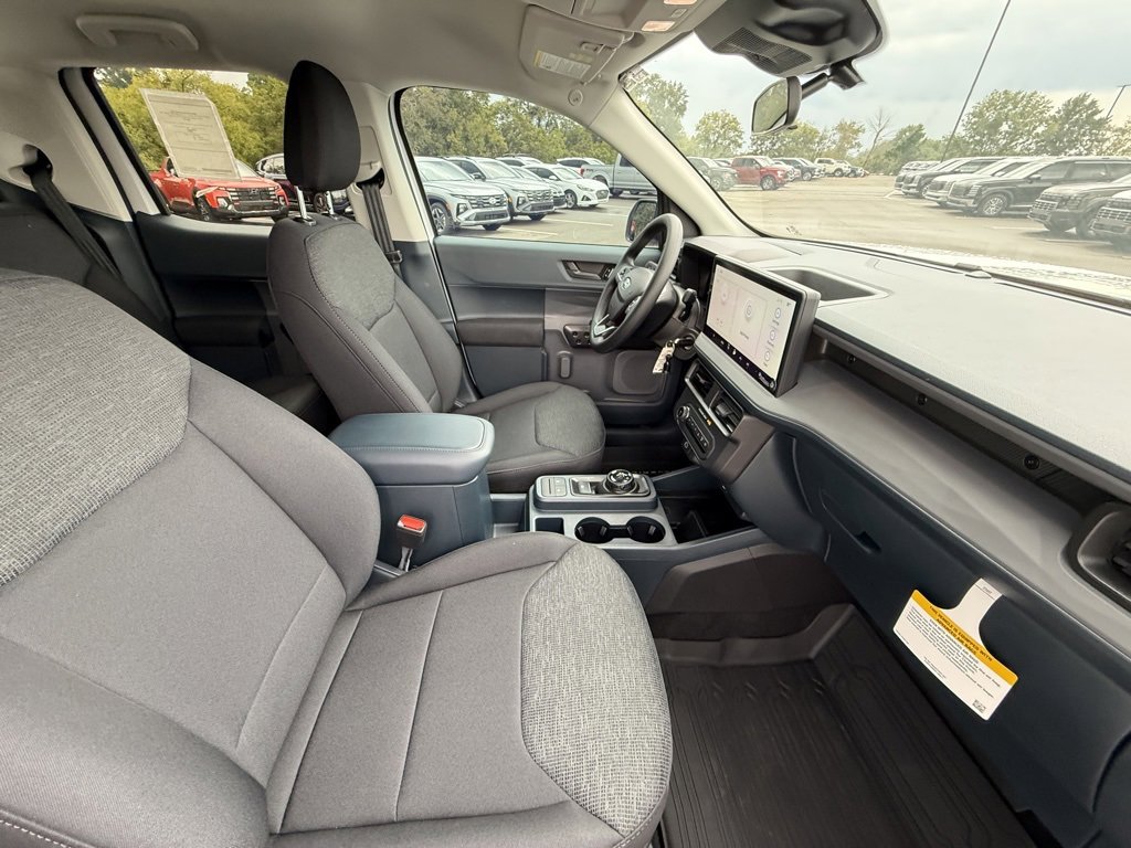 New 2025 Ford Maverick XL image 12