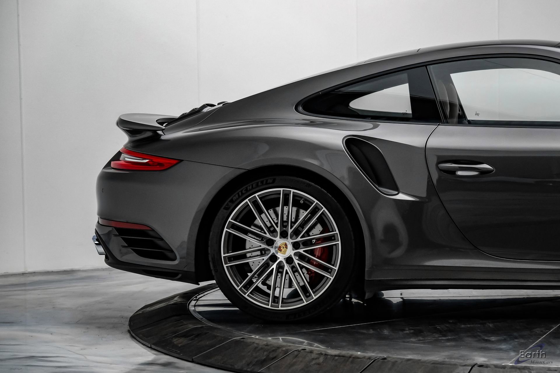 Used 2017 Porsche 911 Turbo image 19